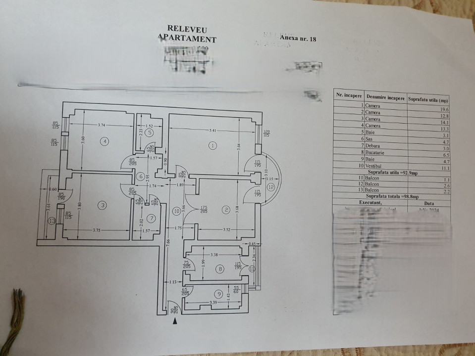 Apartament spațios -4 camere-decomandat-Bulevardul Unirii –Palatul Parlamentului