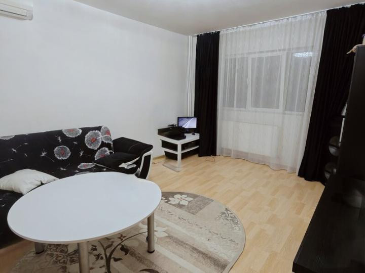 Apartament 3 camere APARATORII PATRIEI- SPIRU HARET