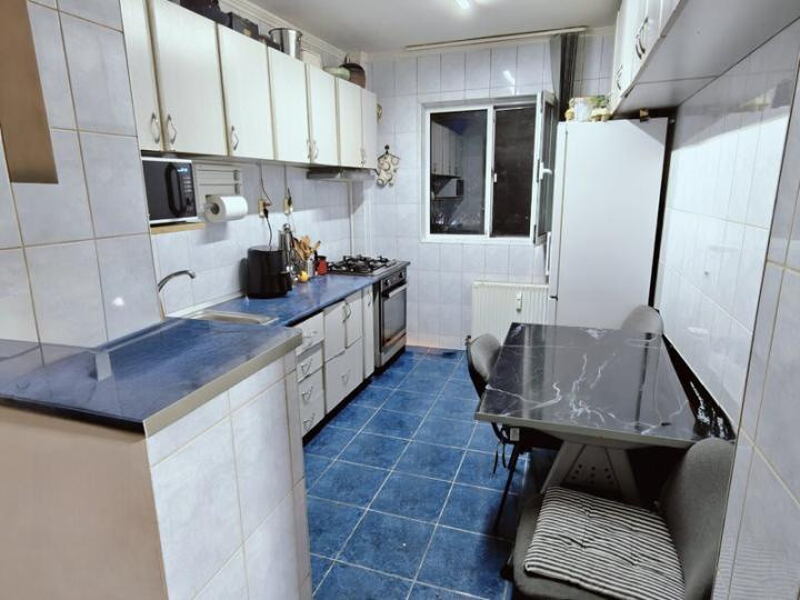 Apartament 3 camere APARATORII PATRIEI- SPIRU HARET