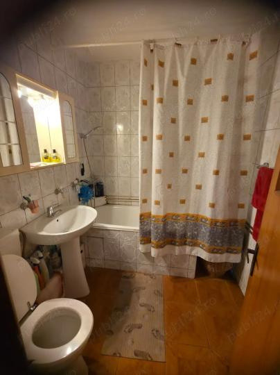 APARTAMENT 4 CAMERE PIATA RAHOVA-MARGEANULUI