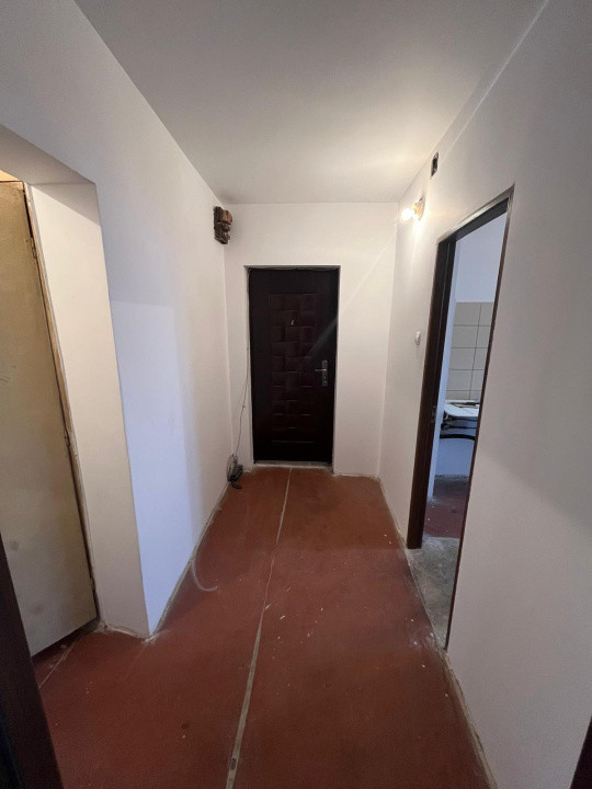 Apartament 3 camere - decomandat - Mihai Bravu