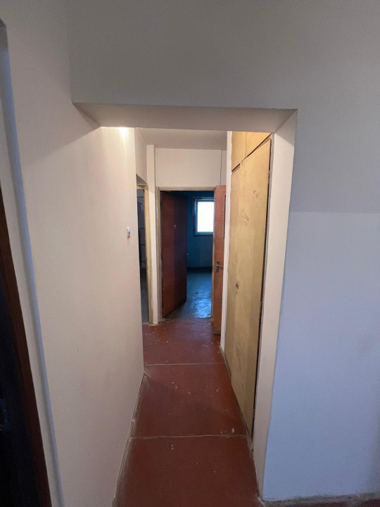 Apartament 3 camere - decomandat - Mihai Bravu