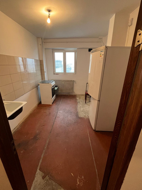 Apartament 3 camere - decomandat - Mihai Bravu