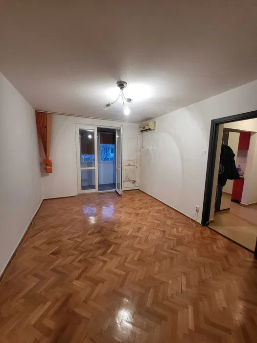 Apartament 2 camere - semidecomandat -Titan