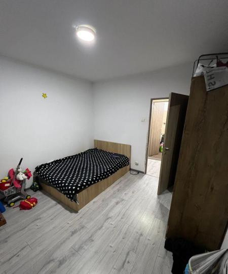 Apartament 2 camere - decomandat - Bulevardul 1 Decembrie