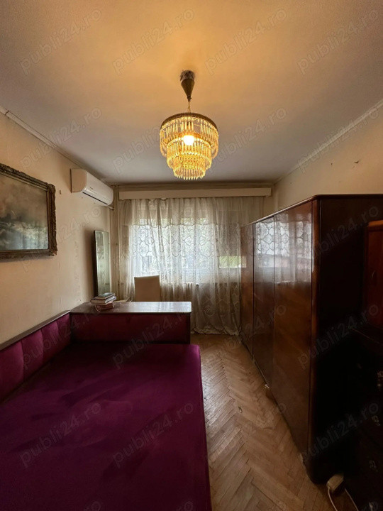 Apartament 4 camere - decomandat - Titan 