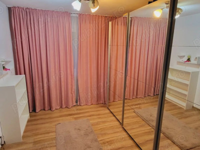 Apartament 4 camere - decomandat - Titan 