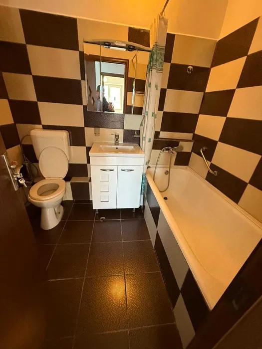 Apartament - 2 camere - decomandat- Dristor 