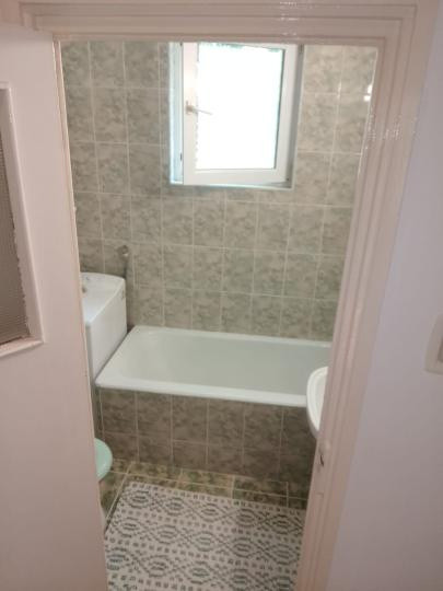 Apartament - 3 camere - semidecomandat -Titan 