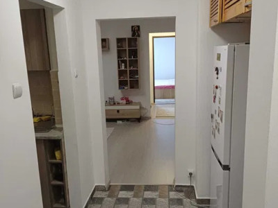 Apartament - 2 camere - semidecomandat - MIhai Bravu Obor 