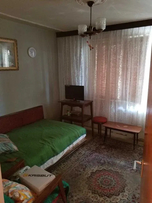 Apartament - 2 camere - decomandat -Vitan 