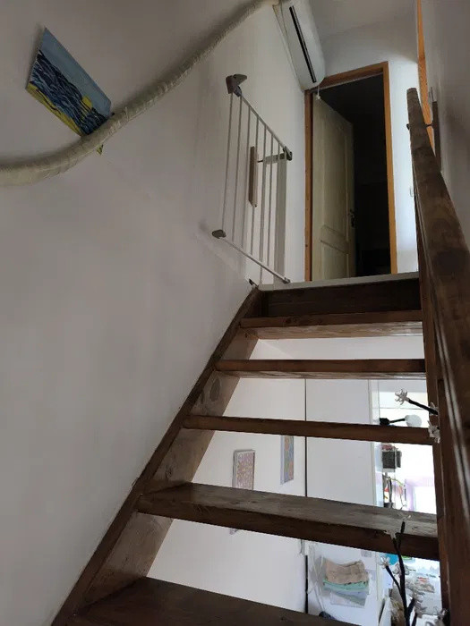 Apartament - 2 camere - semidecomandat - Vitan 