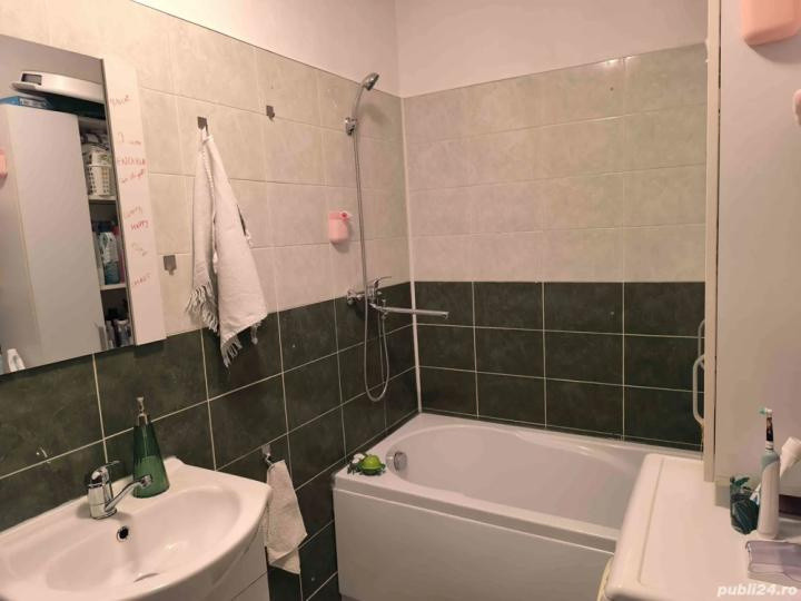 Apartament - 2 camere - semidecomandat - Vitan 