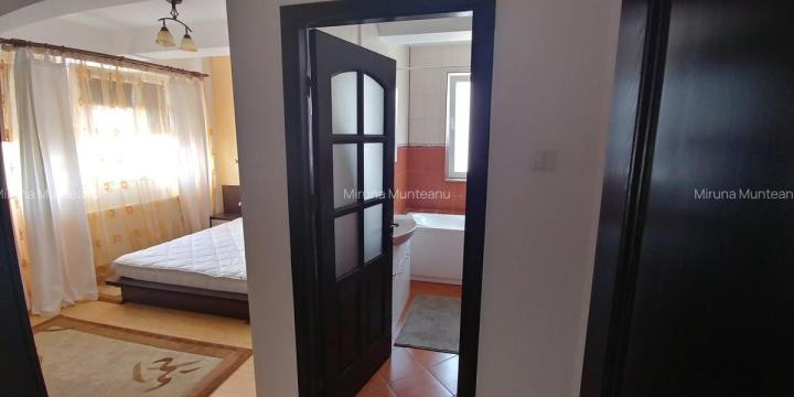 Apartament - 3 camere - decomandat - Stefan Cel Mare 