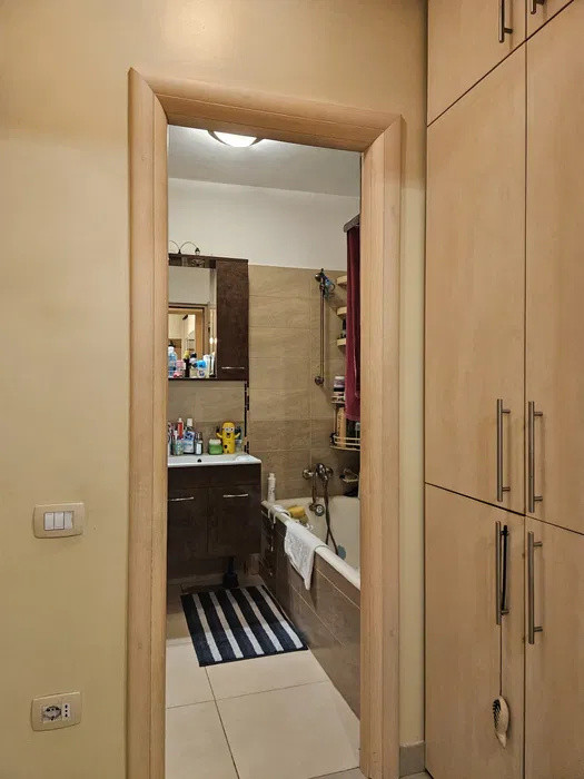 Apartament - 3 camere - decomandat - Bulevardul Basarabia 