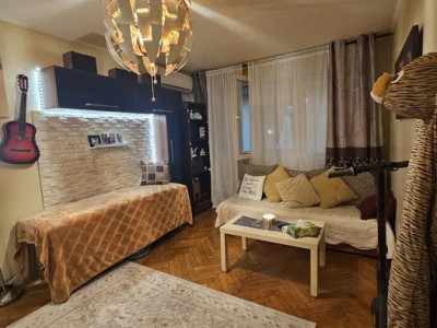 Apartament - 3 camere - decomandat - Bulevardul Basarabia 