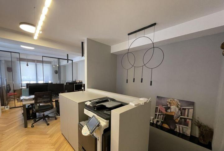 Apartament -3 camere - decomandat - Calea Grivitei 