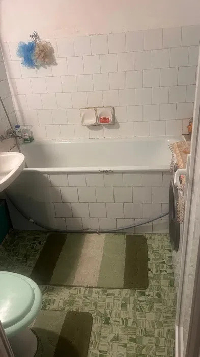 Apartament - 3 camere - decomandat - Colentina 