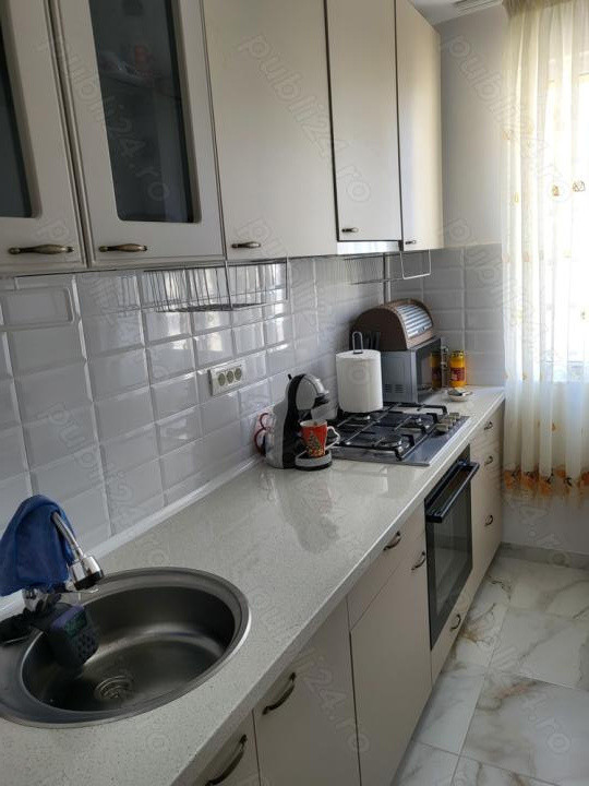 Apartament - 3 camere - semidecomandat - Soseaua Colentina 
