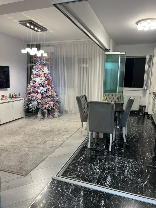 Apartament - 2 camere - decomandat - MIhai Bravu 