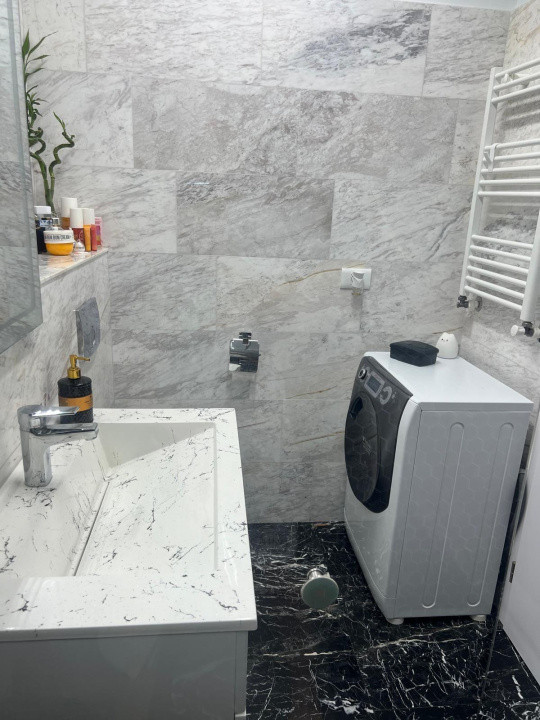 Apartament - 2 camere - decomandat - MIhai Bravu 