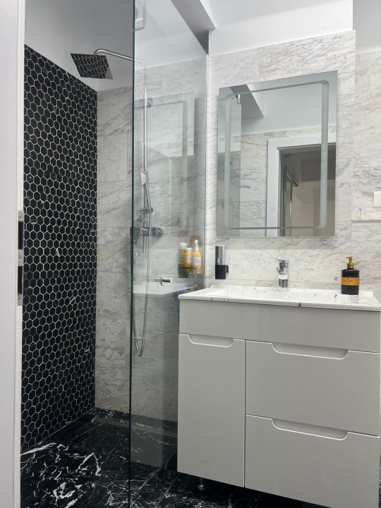 Apartament - 2 camere - decomandat - MIhai Bravu 