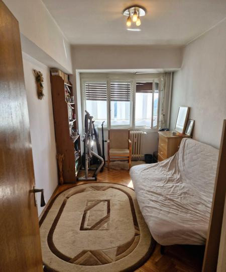 Apartament - 3 camere - decomandat - Ion Mihalache 