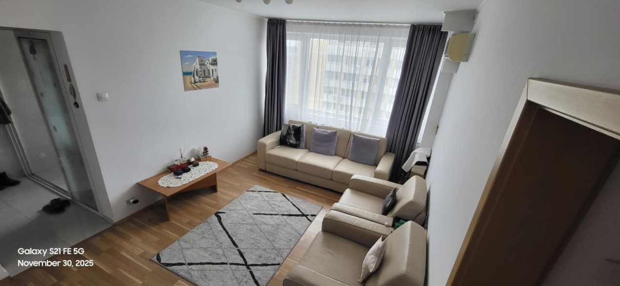Apartament - 3 camere - semidecomandat - Iancului