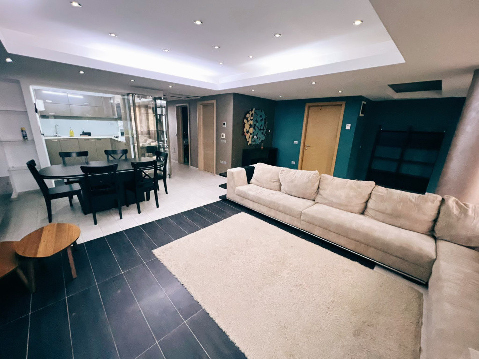 Apartament - 3 camere - decomandat - Calea Mosilor 