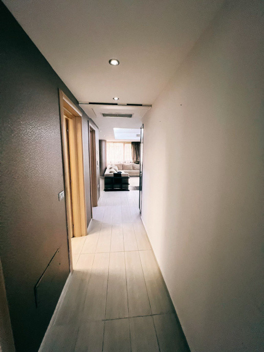 Apartament - 3 camere - decomandat - Calea Mosilor 