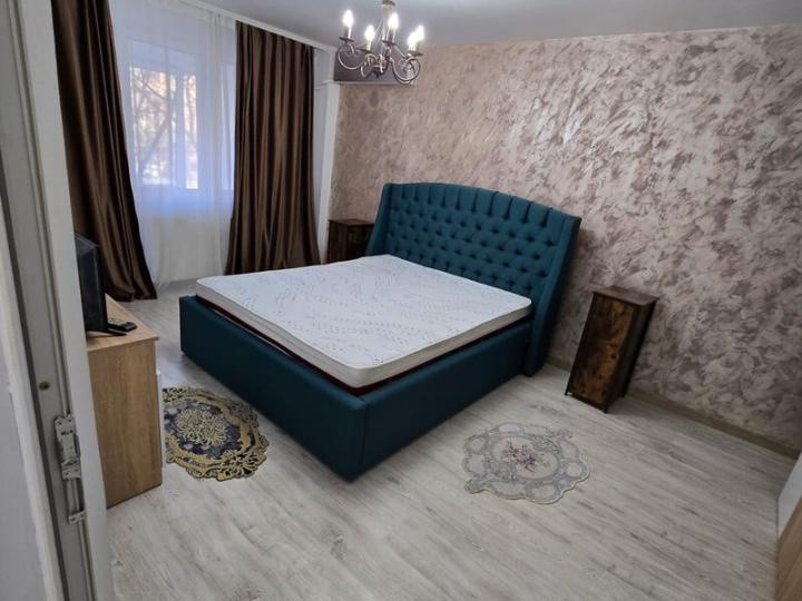 Apartament - 2 camere - semidecomandat - Theodor Pallady 