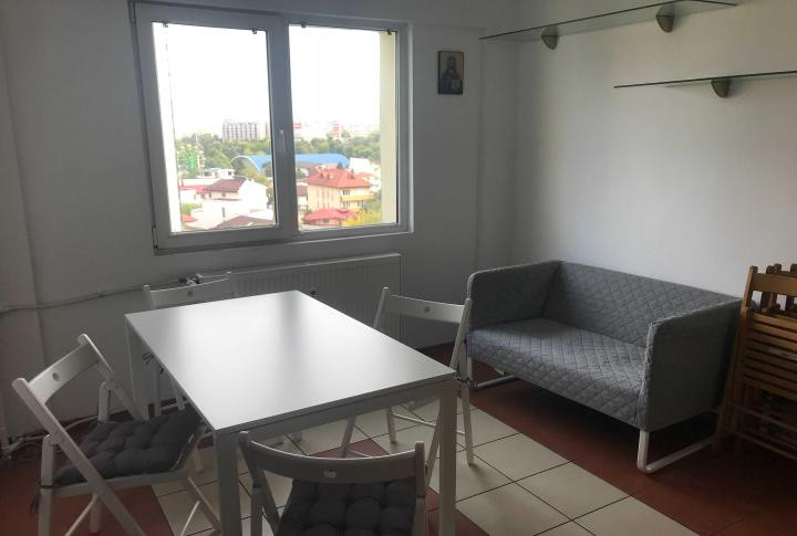 Apartament - 3 camere - decomandat - Tei 