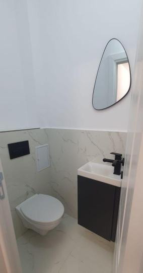 Apartament - 3 camere - semidecomandat - Obor 