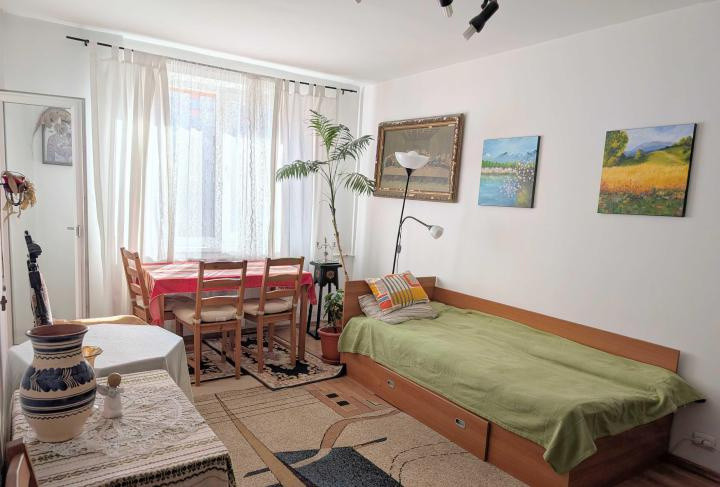 Apartament - 2 camere - decomandat - Calea Mosilor 