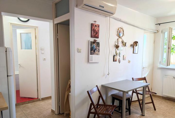 Apartament - 2 camere - decomandat - Calea Mosilor 