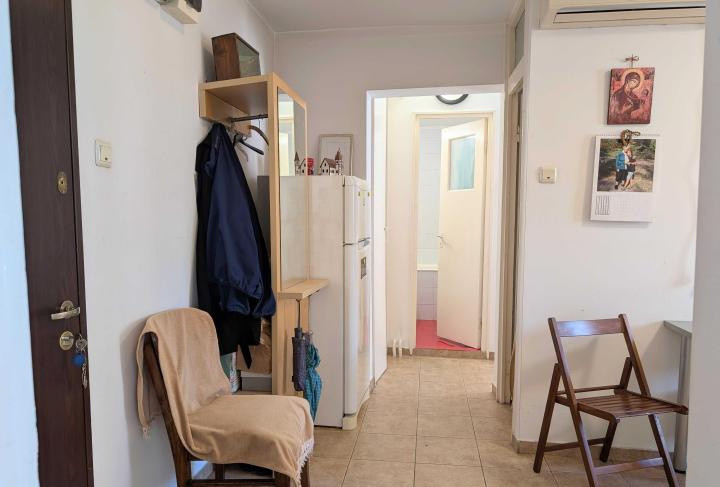 Apartament - 2 camere - decomandat - Calea Mosilor 