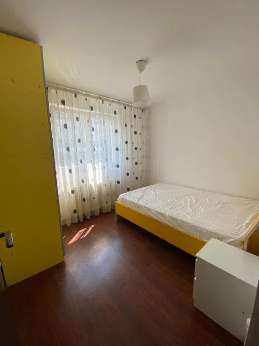 Apartament - 2 camere - decomandat - Vitan 