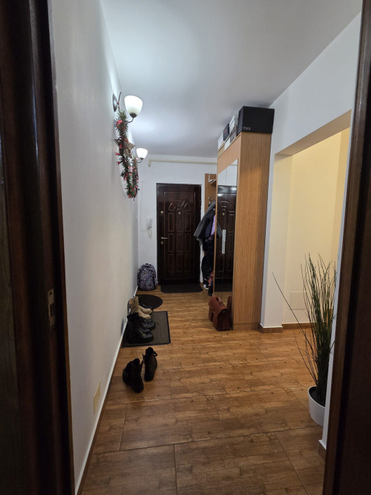 Apartament 2 camere decomandat metrou Brancoveanu- centrala propie