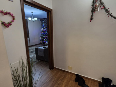 Apartament 2 camere decomandat metrou Brancoveanu- centrala propie