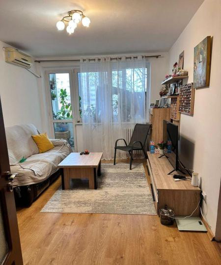 Apartament - 3 camere - decomandat - Obor 