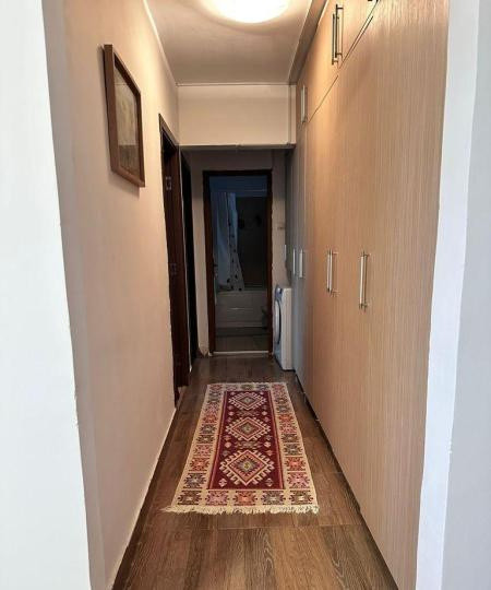 Apartament - 3 camere - decomandat - Obor 