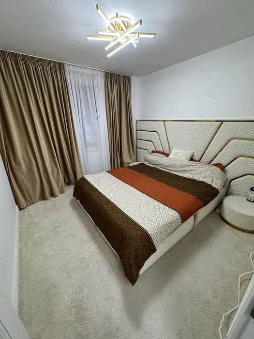 Apartament -2 camere - semidecomandat - Bulevardul Basarabia 