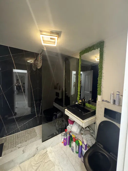 Apartament -2 camere - semidecomandat - Bulevardul Basarabia 