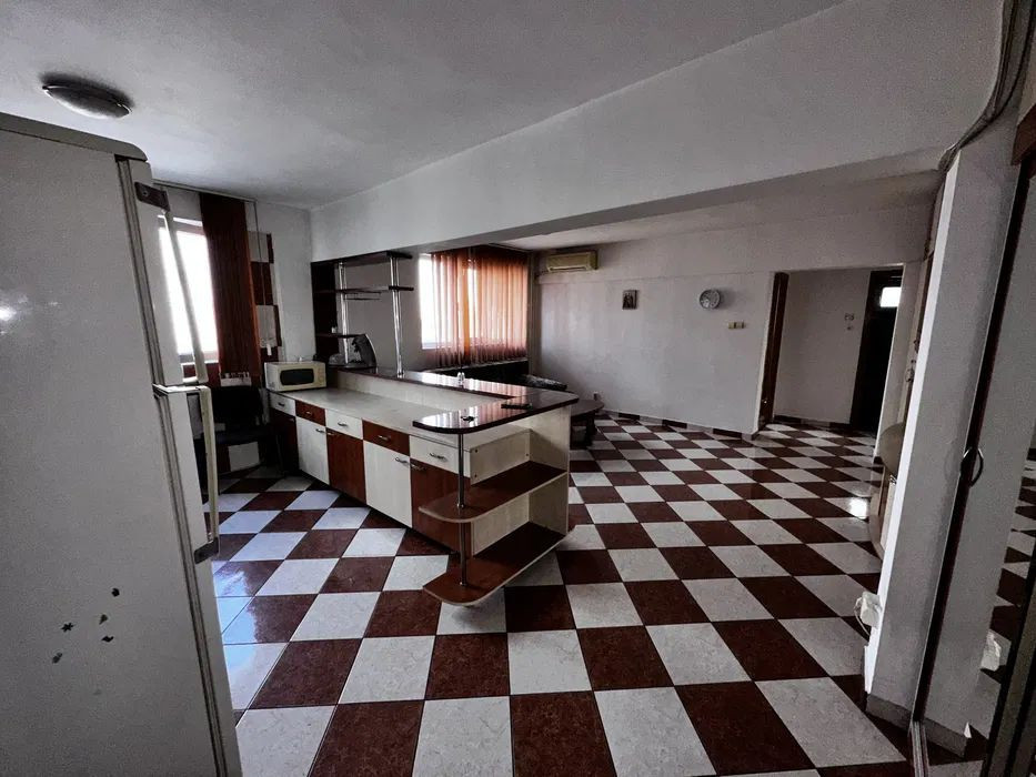 Apartament 3 Camere -Decomandat- Metrou 1 Decembrie 1918