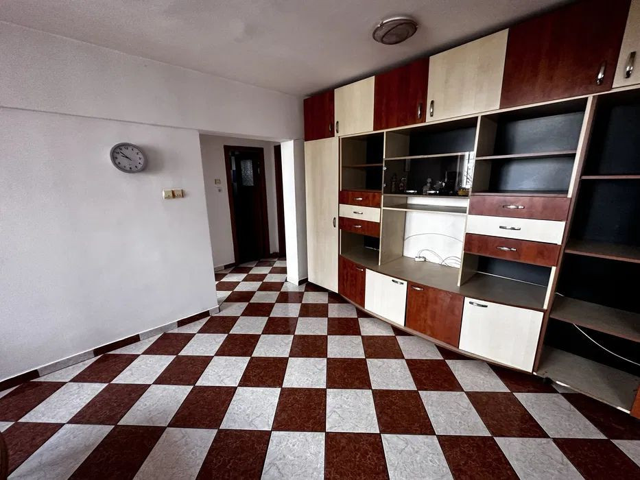 Apartament 3 Camere -Decomandat- Metrou 1 Decembrie 1918