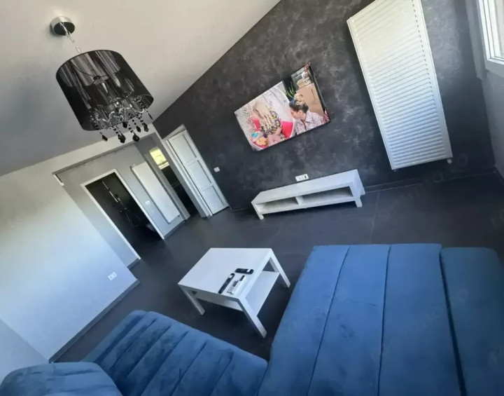 Apartament 2 camere decomandat Eroii Revolutiei/Sura Mare