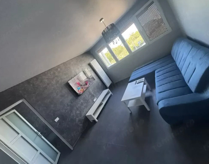 Apartament 2 camere decomandat Eroii Revolutiei/Sura Mare