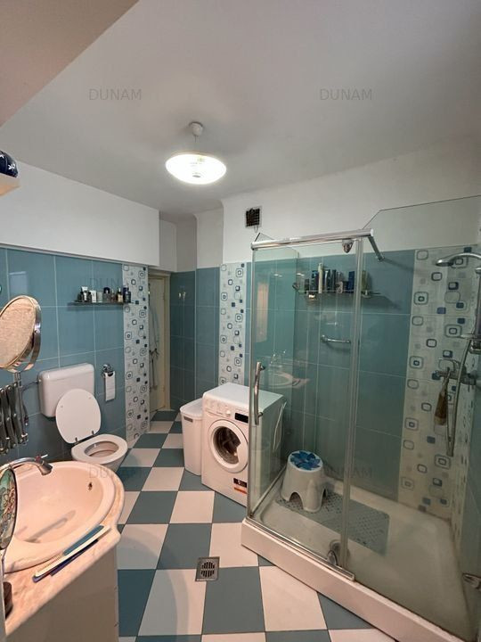 Apartament 3 Camere in Vila -Curte/Garaj  - Bulevardul Dacia