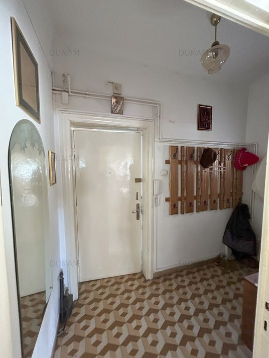 Apartament 3 Camere in Vila -Curte/Garaj  - Bulevardul Dacia