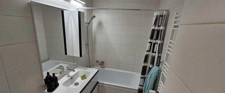 Apartament - 2 camere - semidecomandat - Titan 